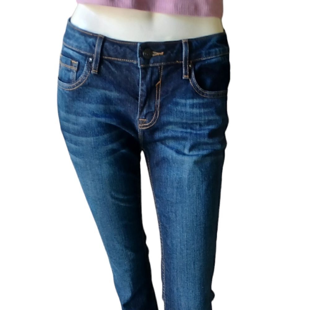 701625.....Vigoss Chelsea Crop Straight leg Jeans W26 L26,  7"Rise